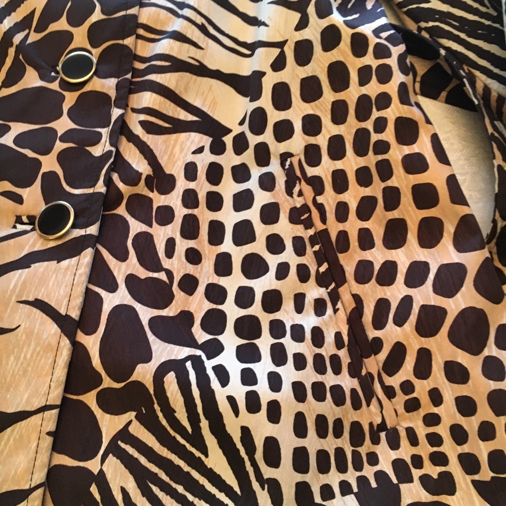 Count Remi Vintage Trench - Picture 9 of 16